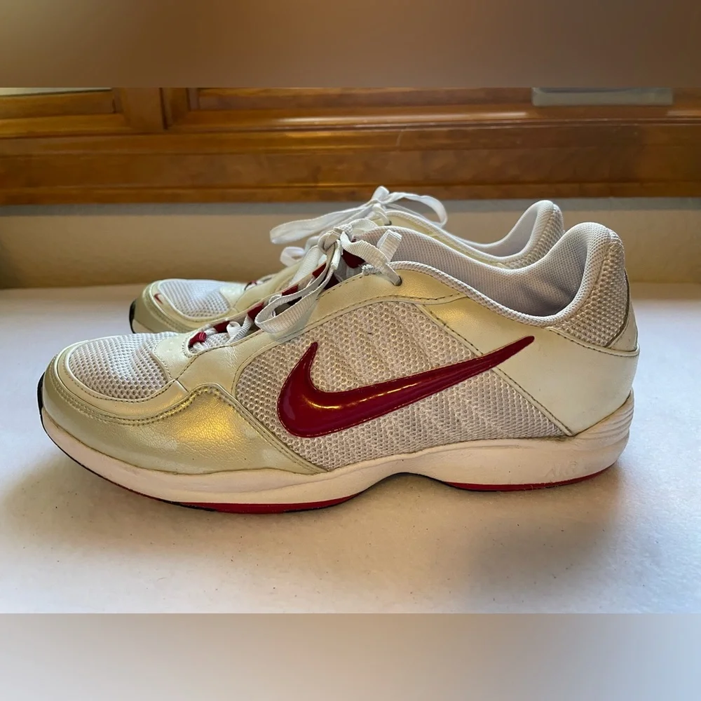Retro Nike Air Essential Sister Women size 7 LowTraining Shoes 344126-161,
